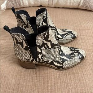 Dr. Scholl’s Snakeskin Ankle Booties